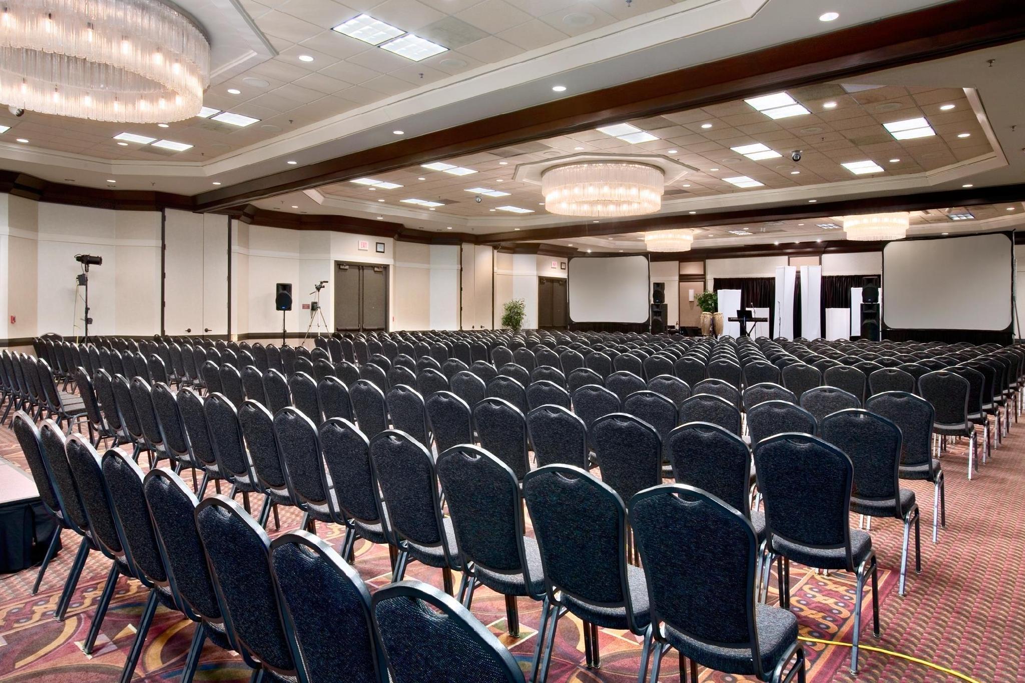 Hotel Doubletree By Hilton Wichita Airport Business foto